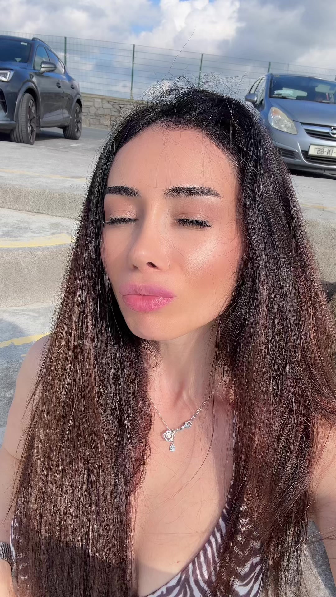 @Shakhana_25