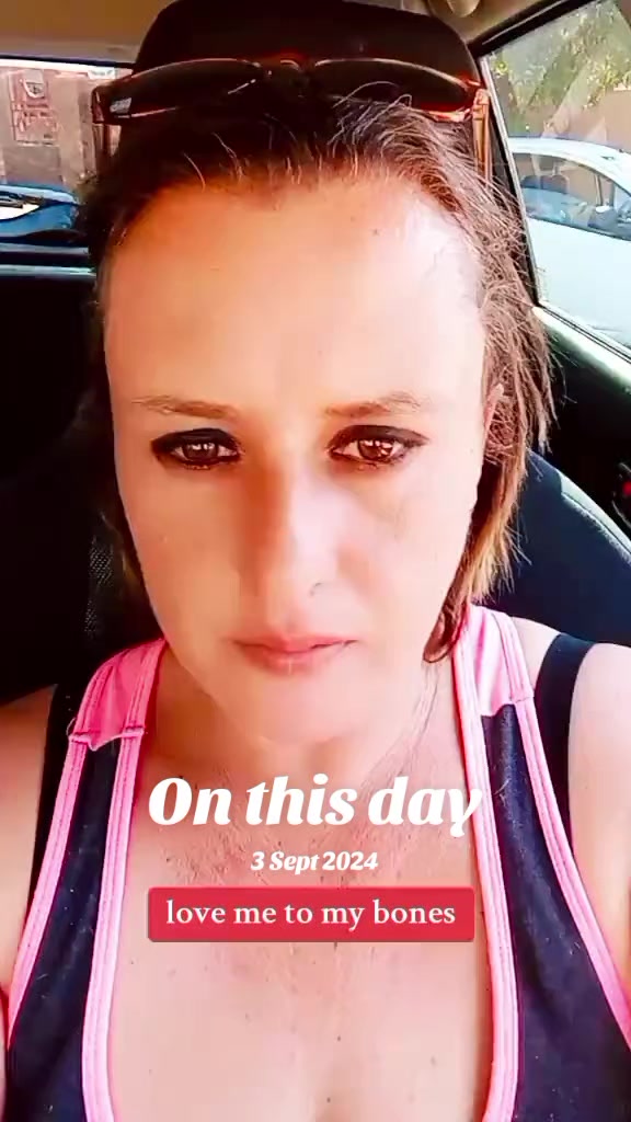 @❤💖💞  𝒩𝒾𝓀𝓀𝒾 𝑀  🎀  ❤💞