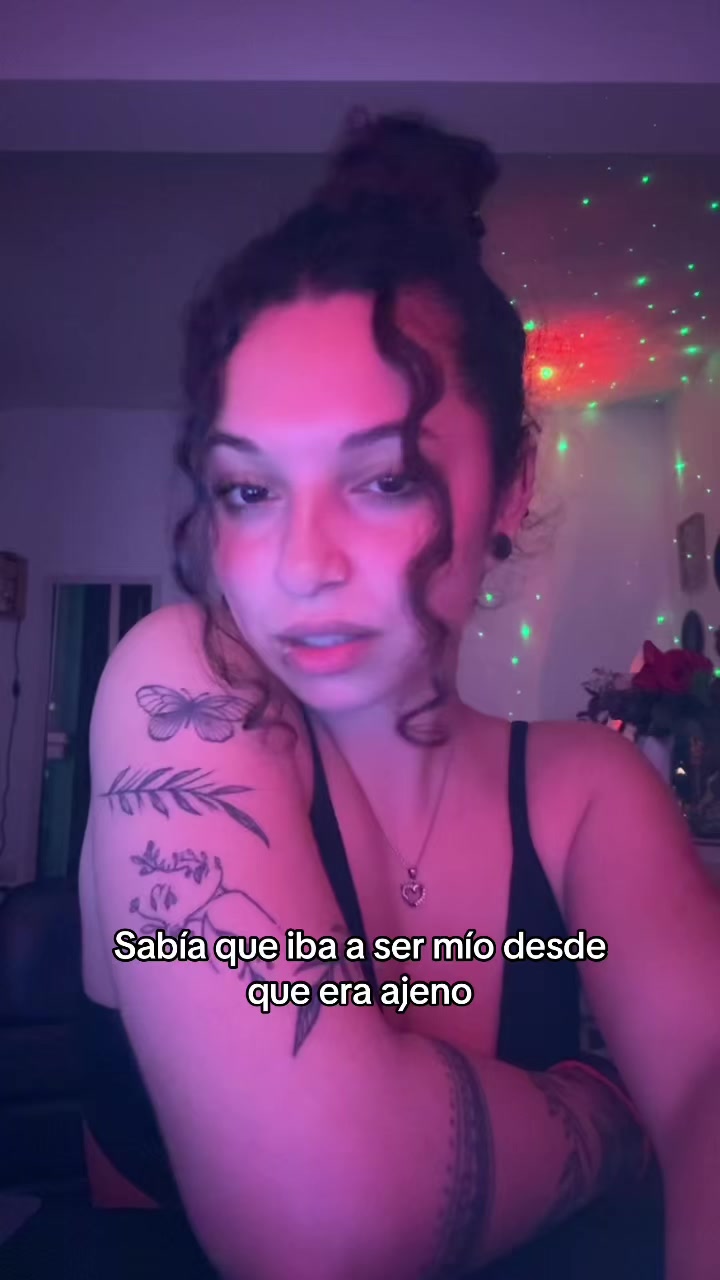 @Vickyschhh