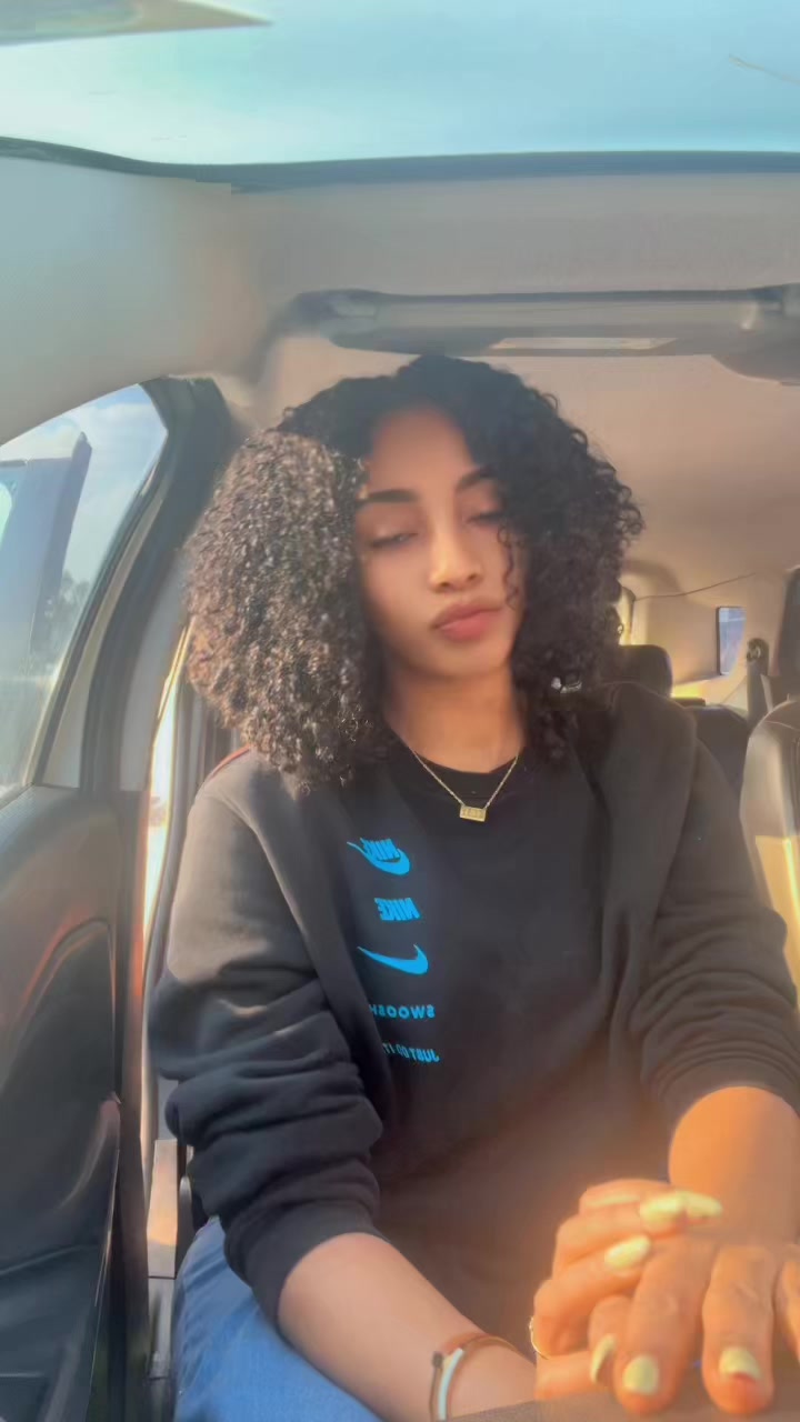 @MelaHair