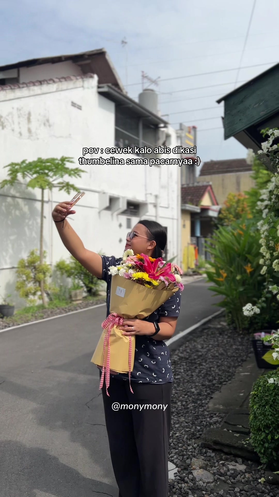 @monyflowersolo