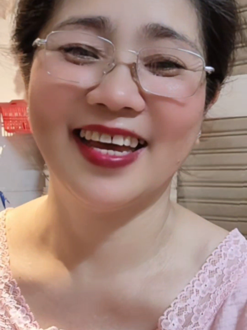 @Tố Quy&ecirc;n