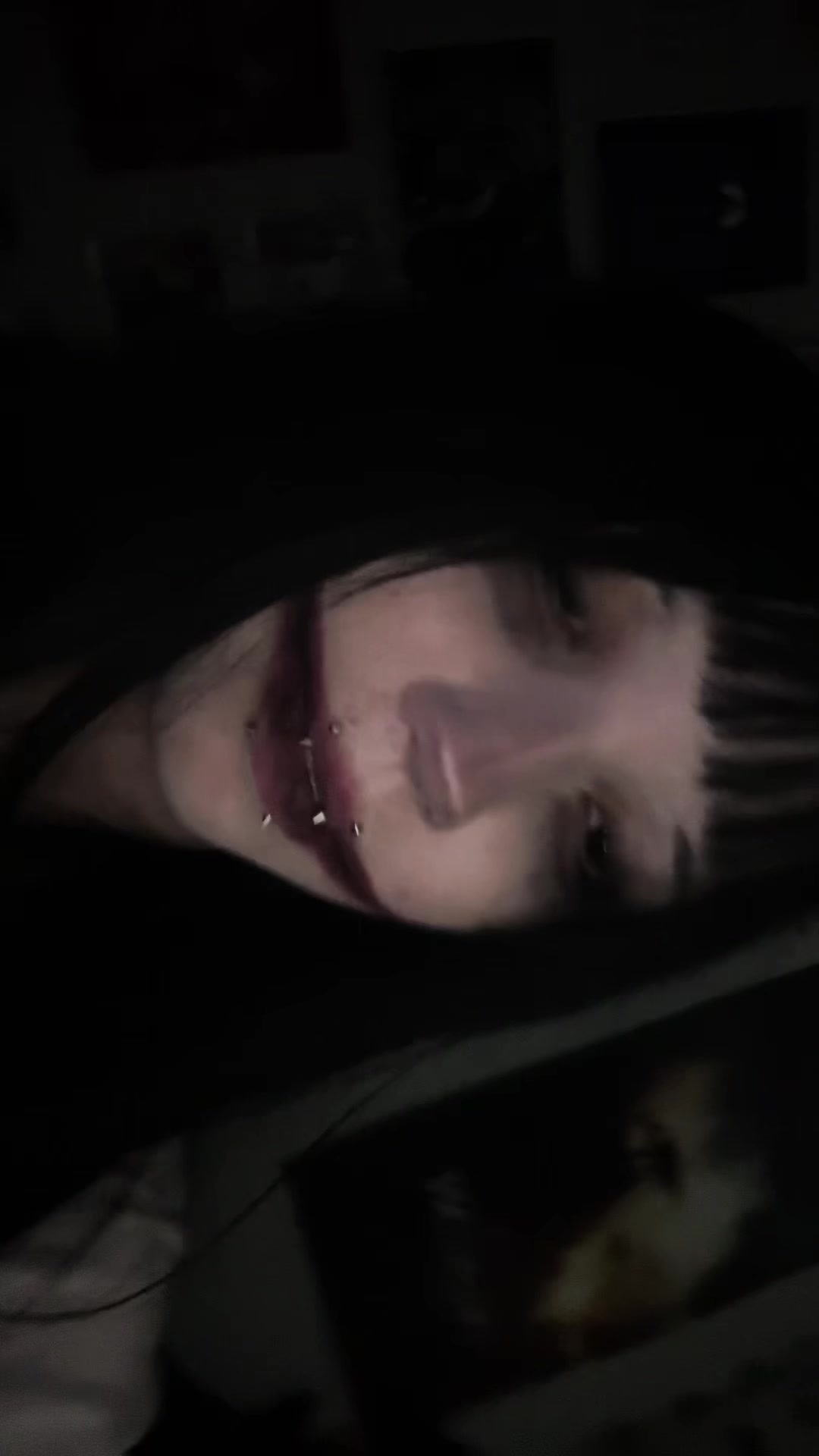 @𝐟𝐢𝐟𝐢𝐱𝐱𝐱