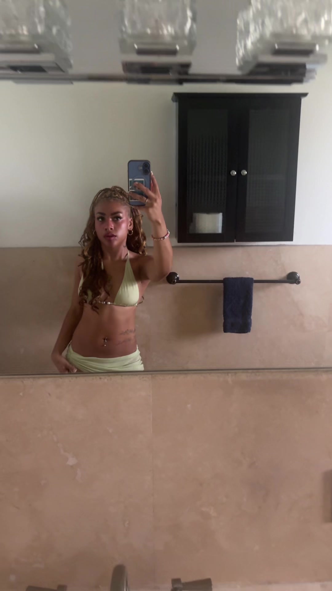 @chayaa.tt