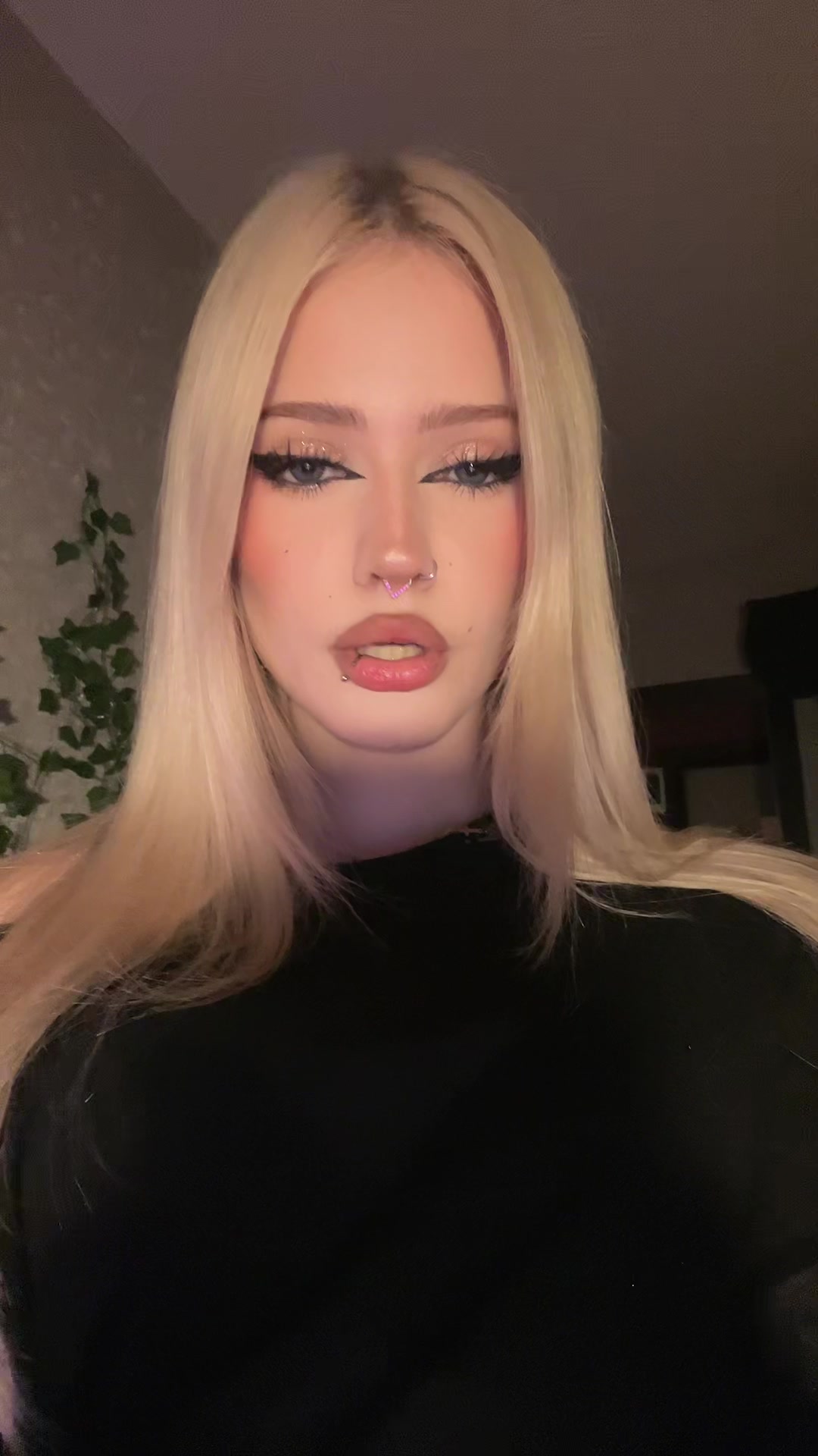 @соня