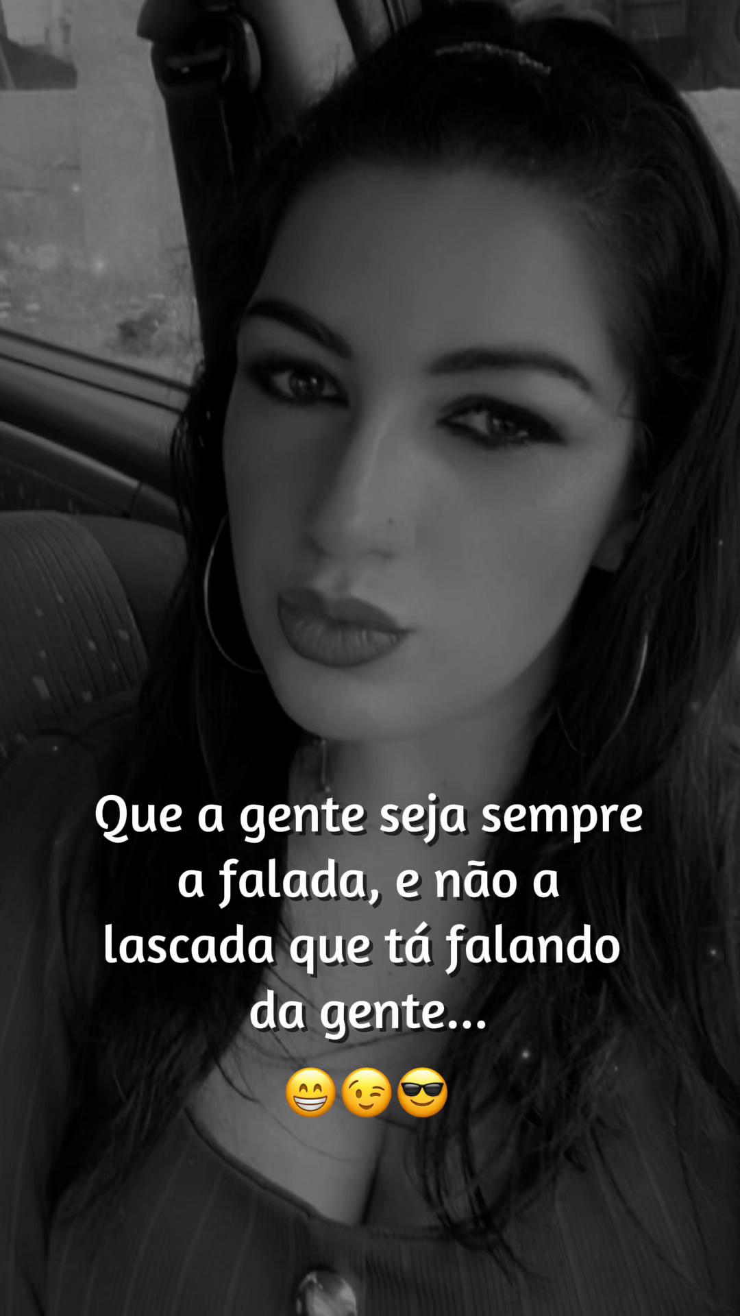 @M&ocirc;nica