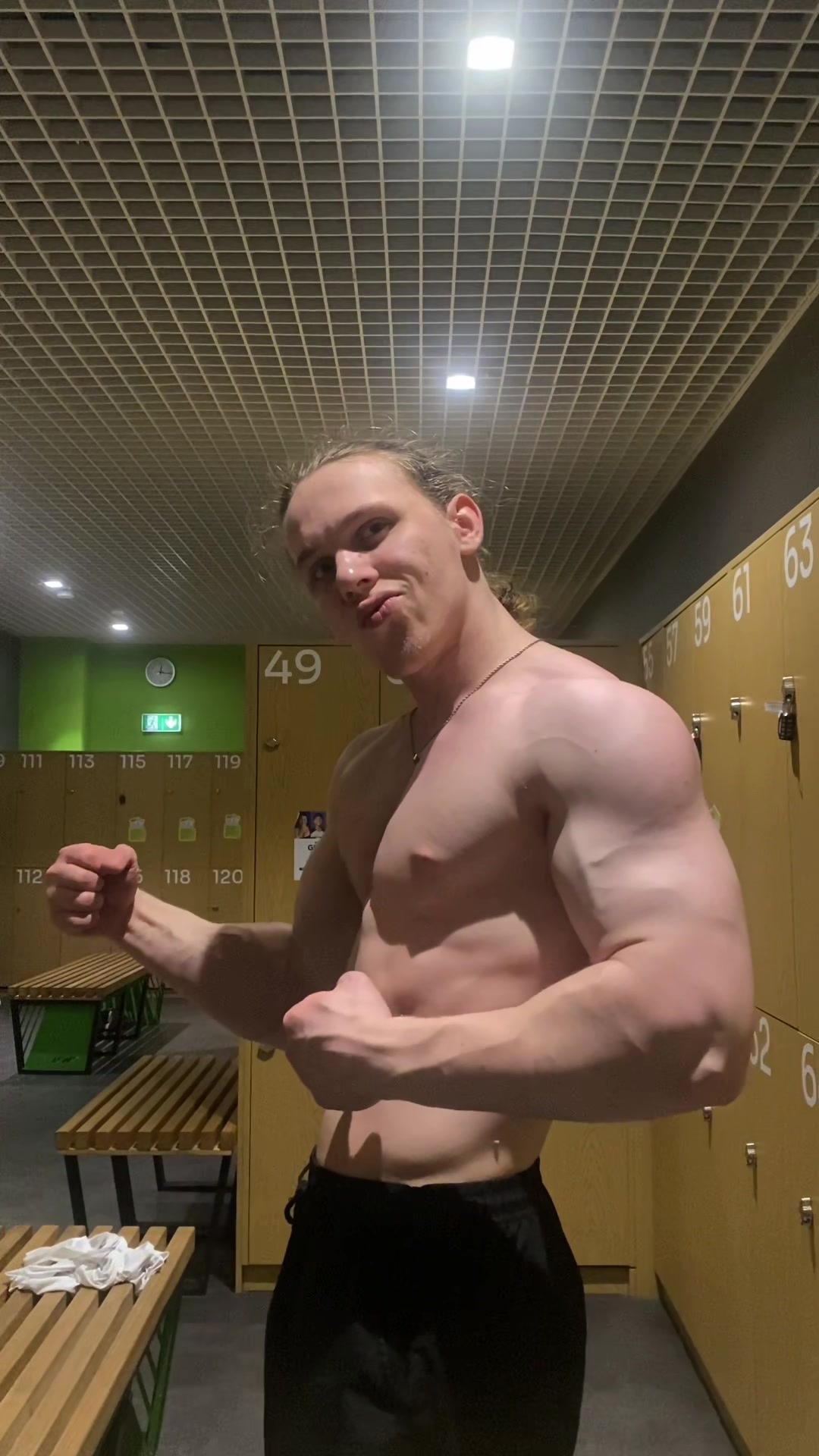@Кикич👾