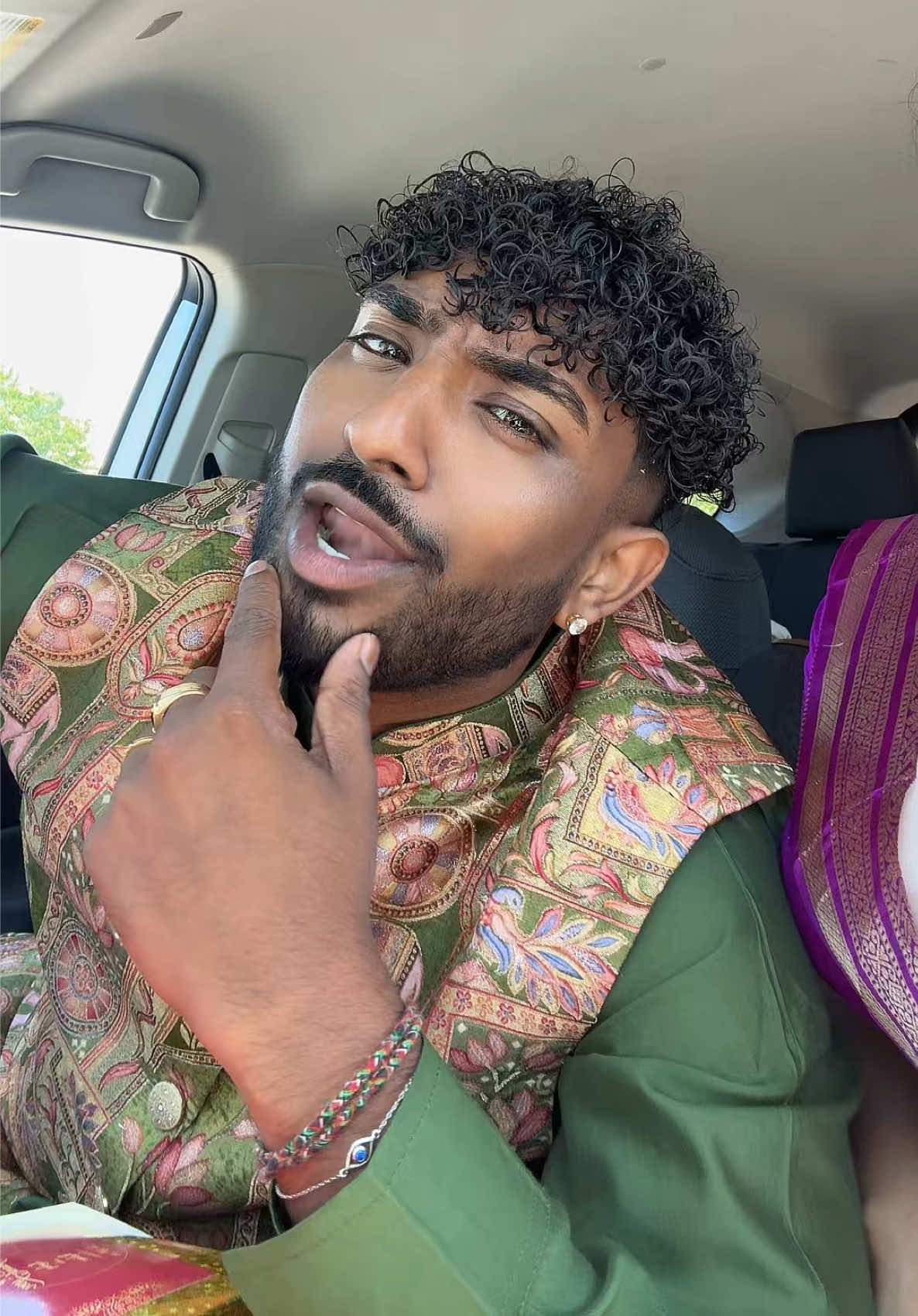 @ValavanTheNalavan😈