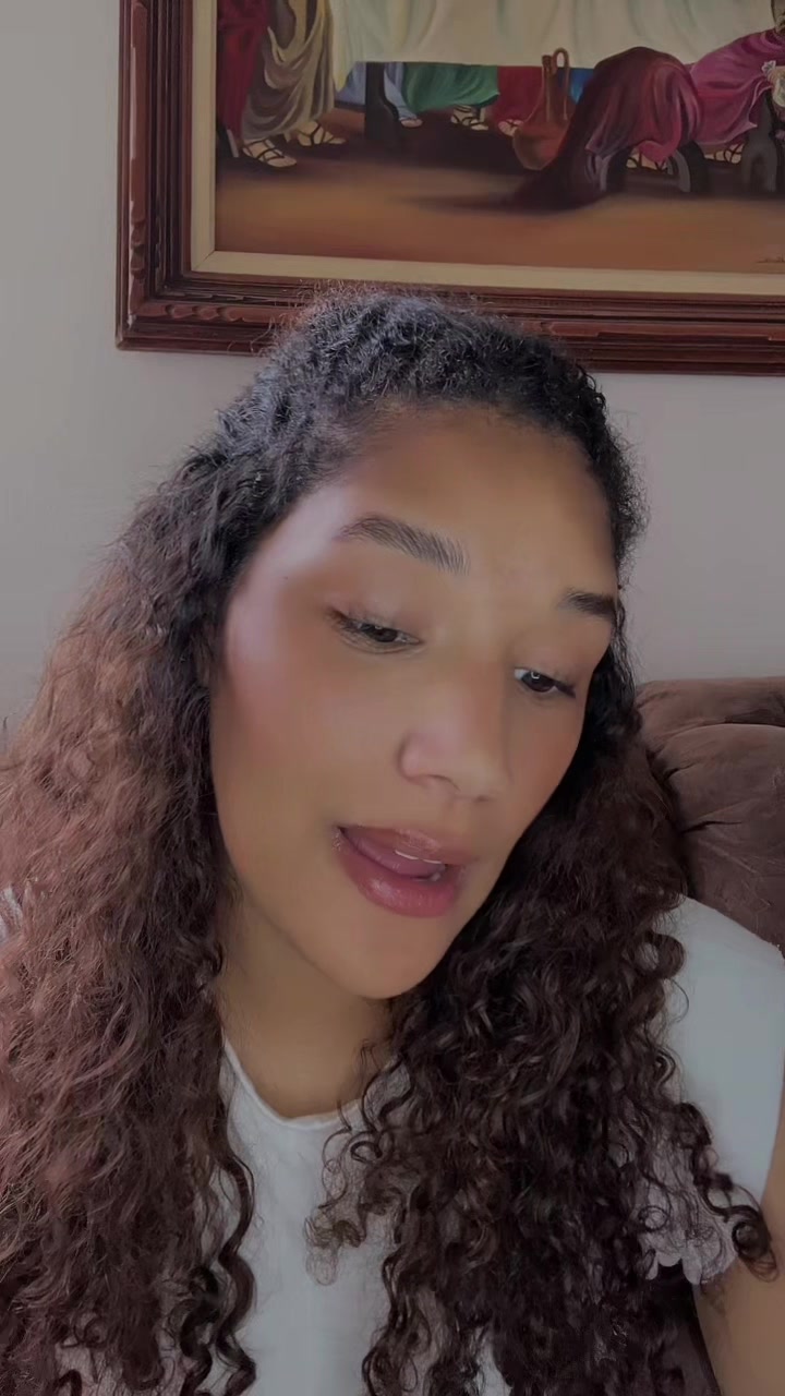 @Erika Teixeira 🇻🇦