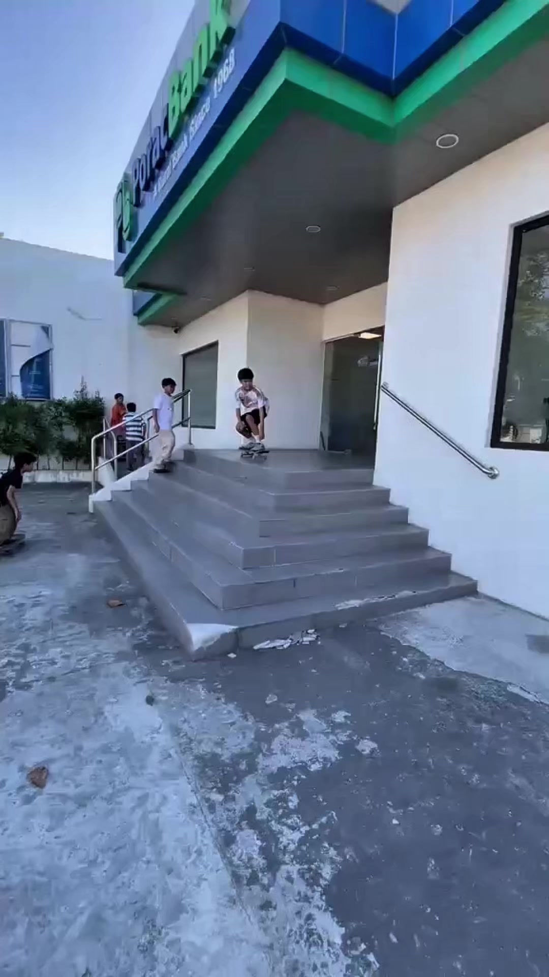 @XI