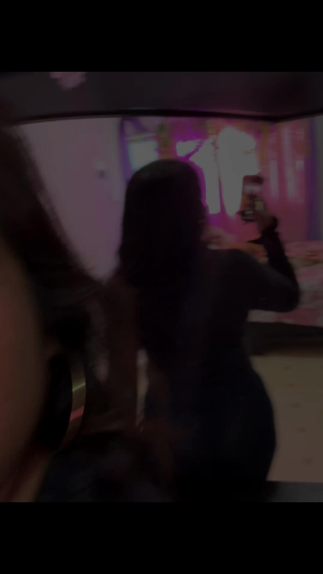 @Gloria