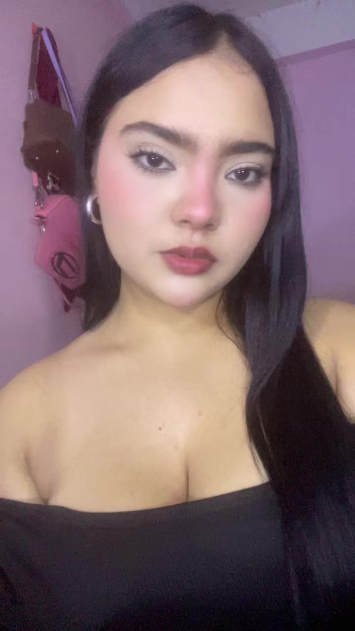 @L E I S S A Y