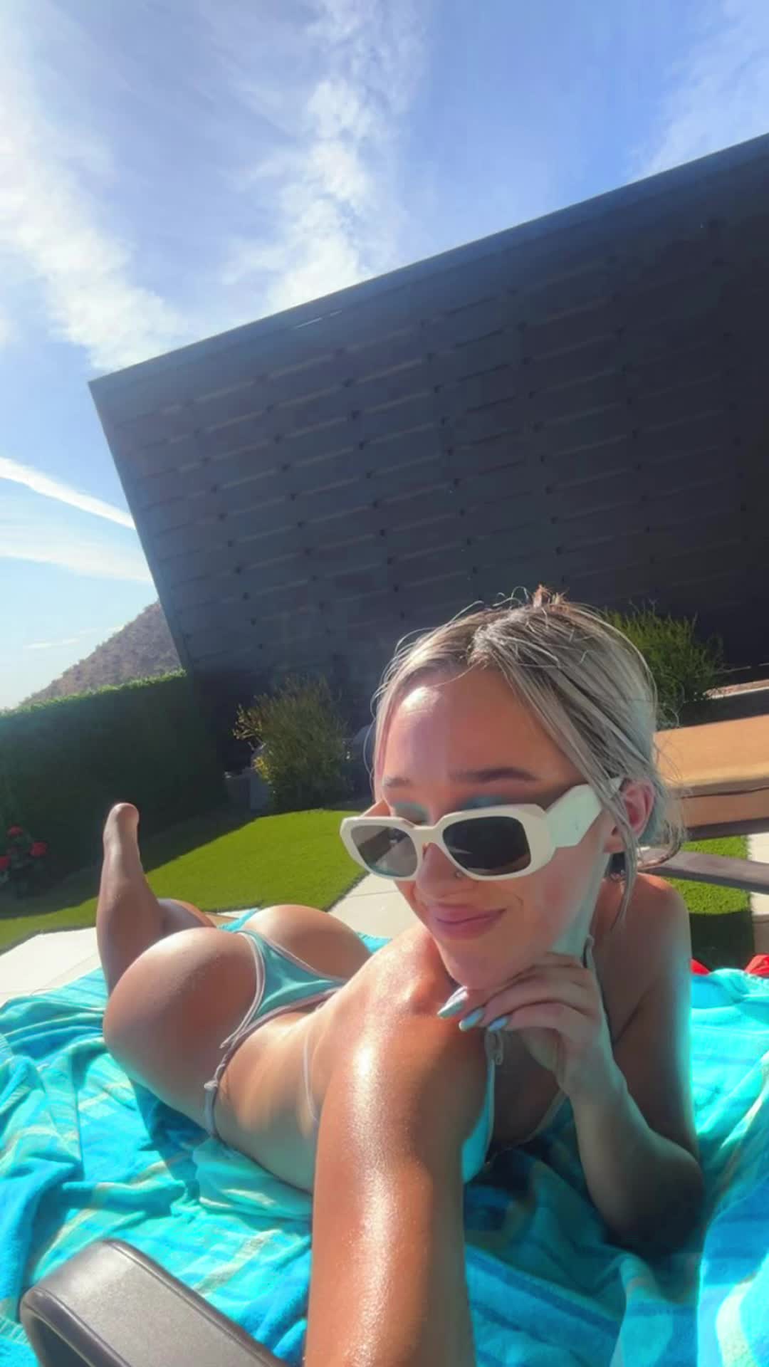 @Adriana
