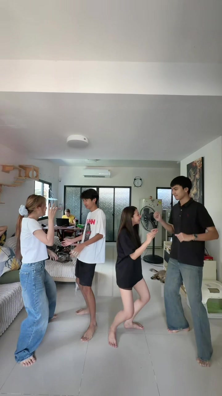 @Juijia(จุยเจีย)