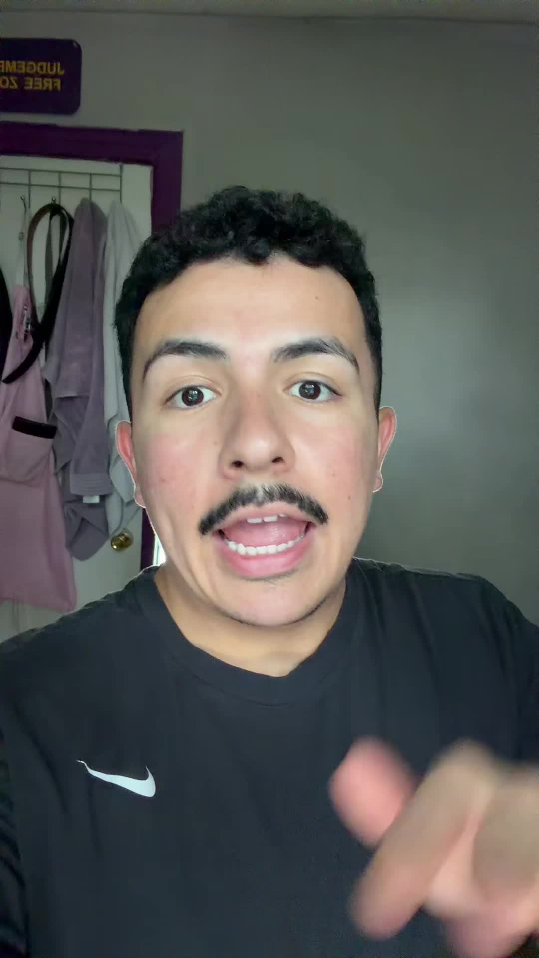 @Alexis