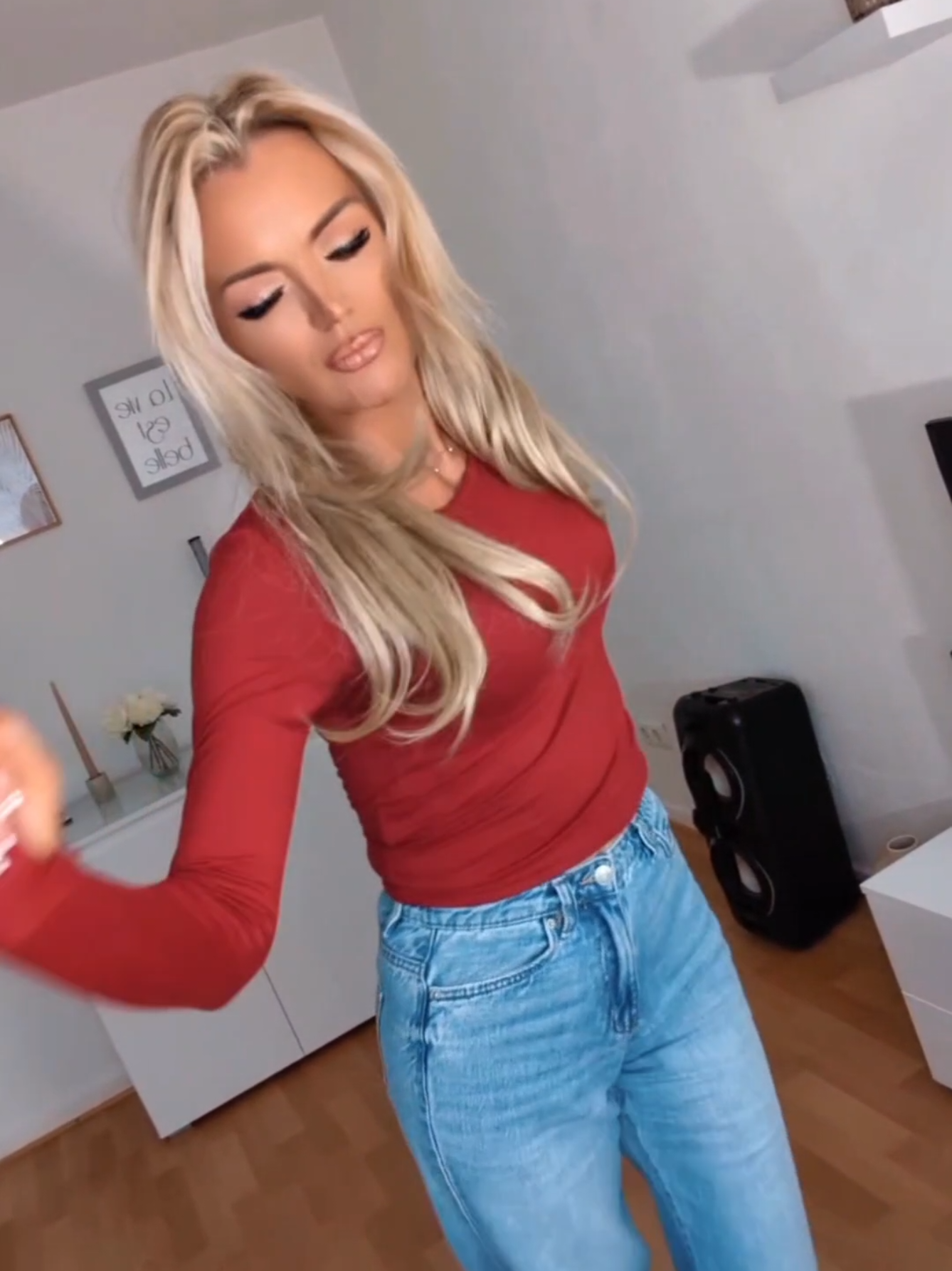 @NickyyyNic