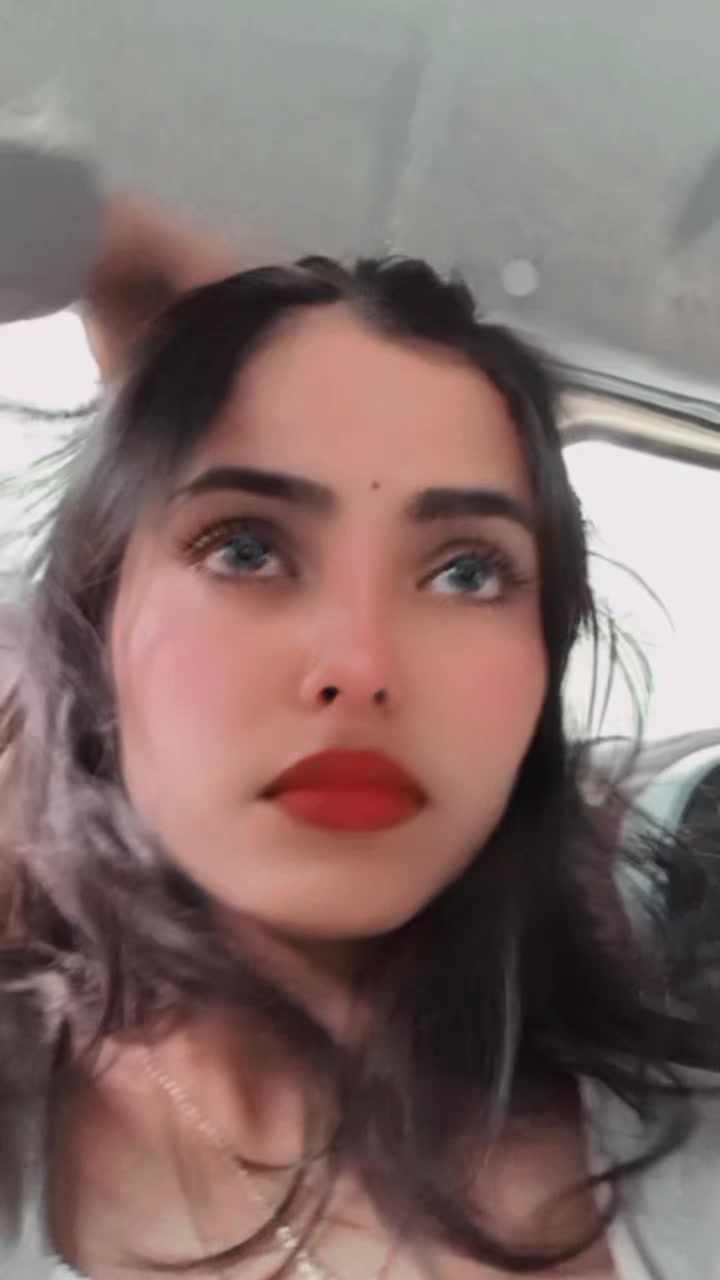 @rakhi thakur🌸🕊️