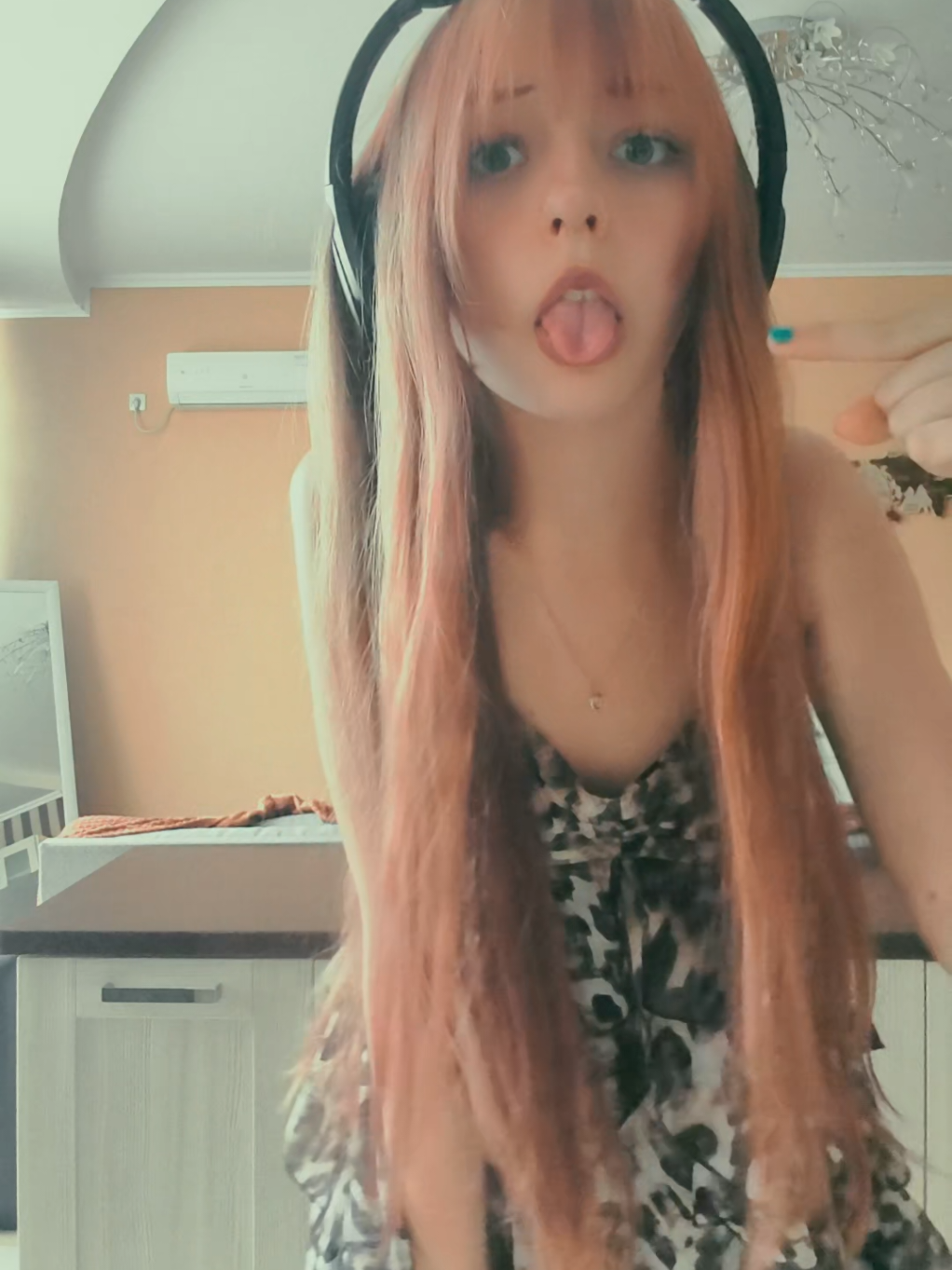 @китикис
