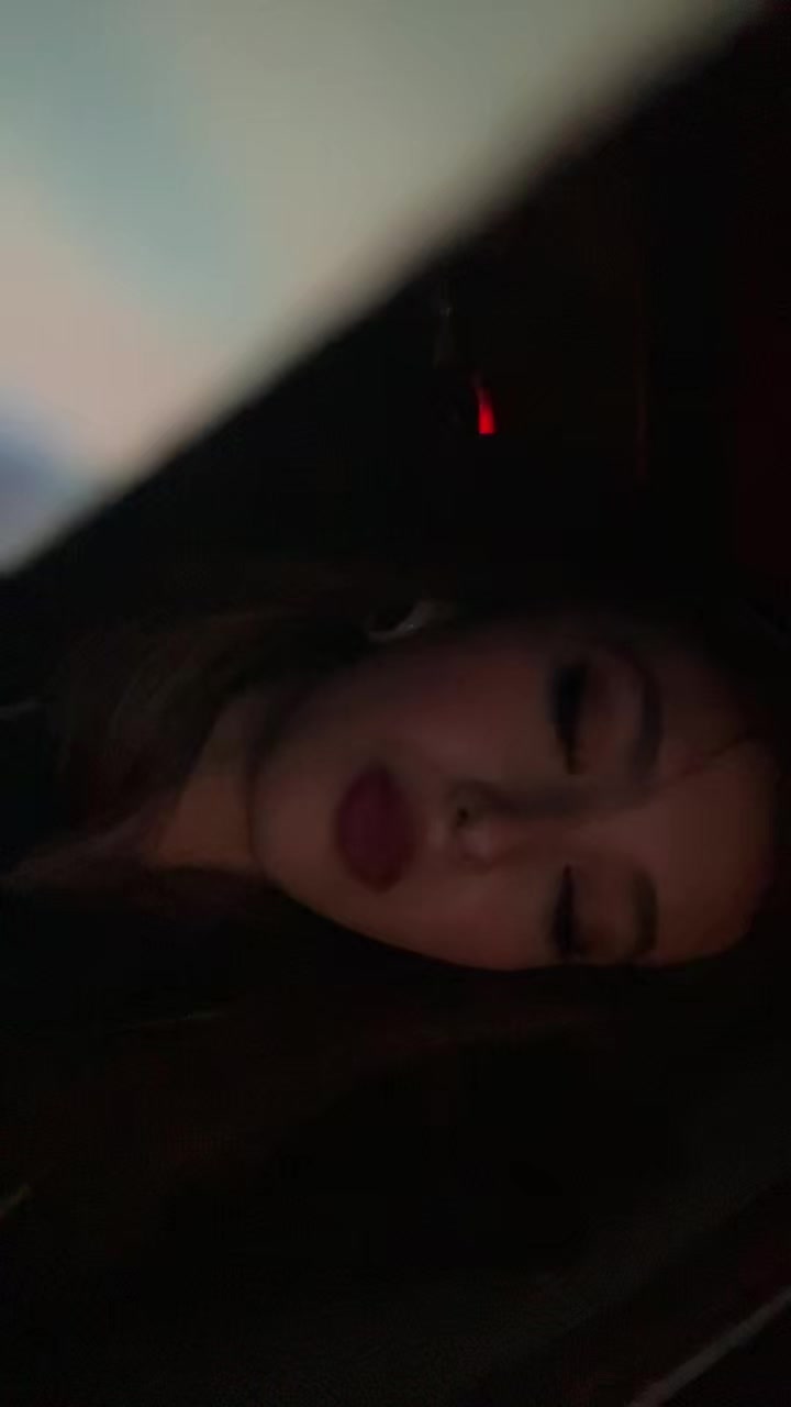 @elena