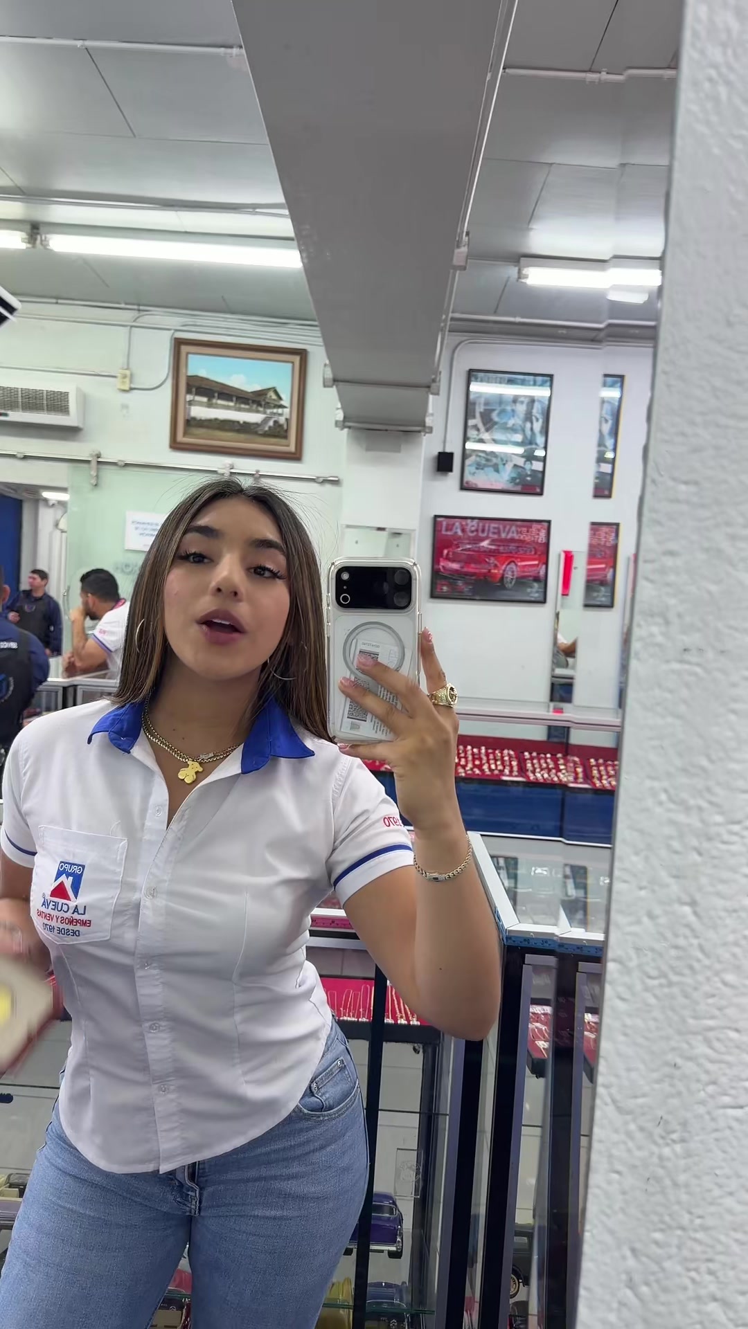@joyerialacueva1970
