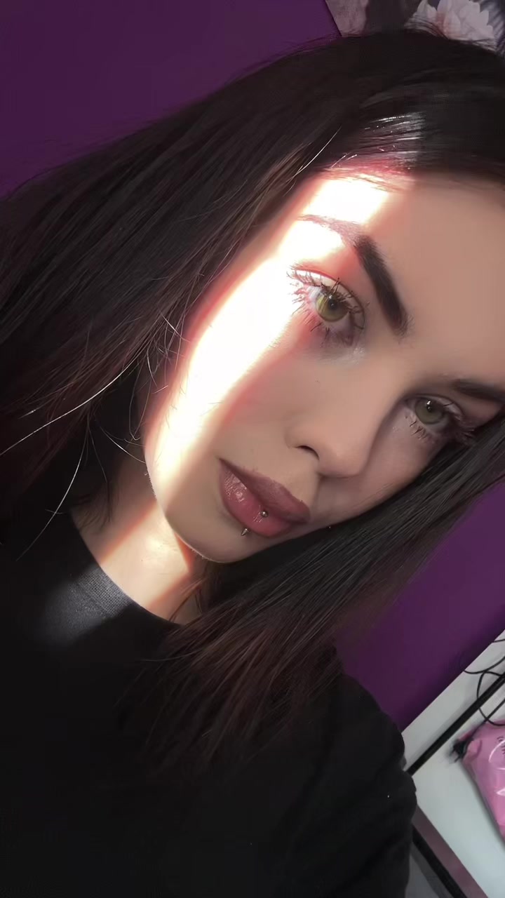 @алисия