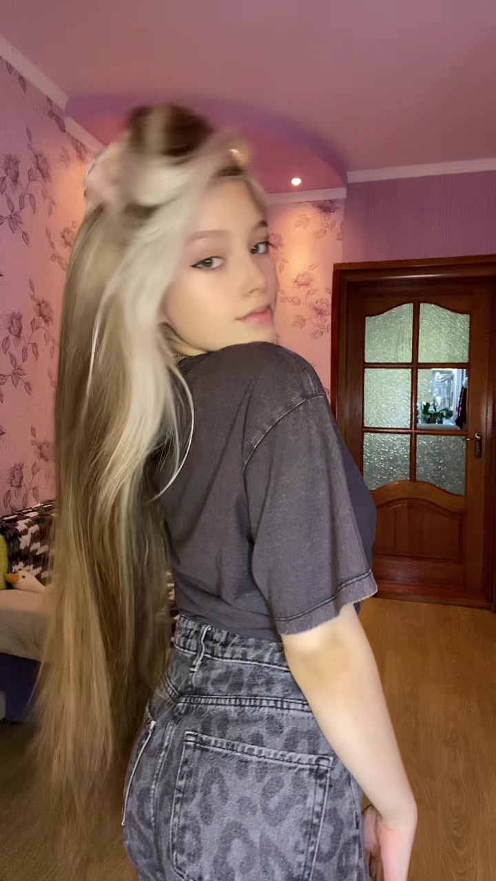 @Маленька
