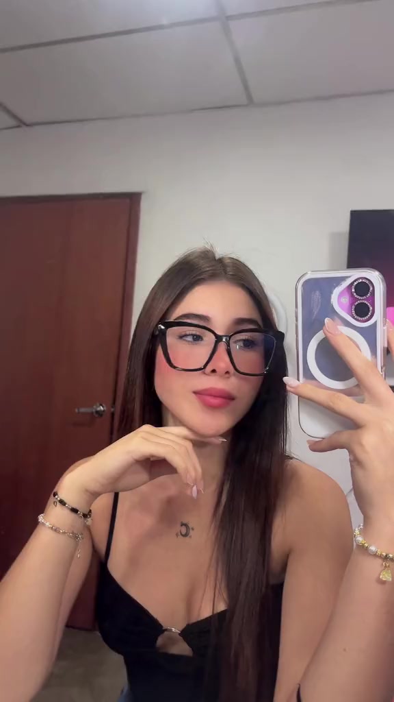 @Laura🐞