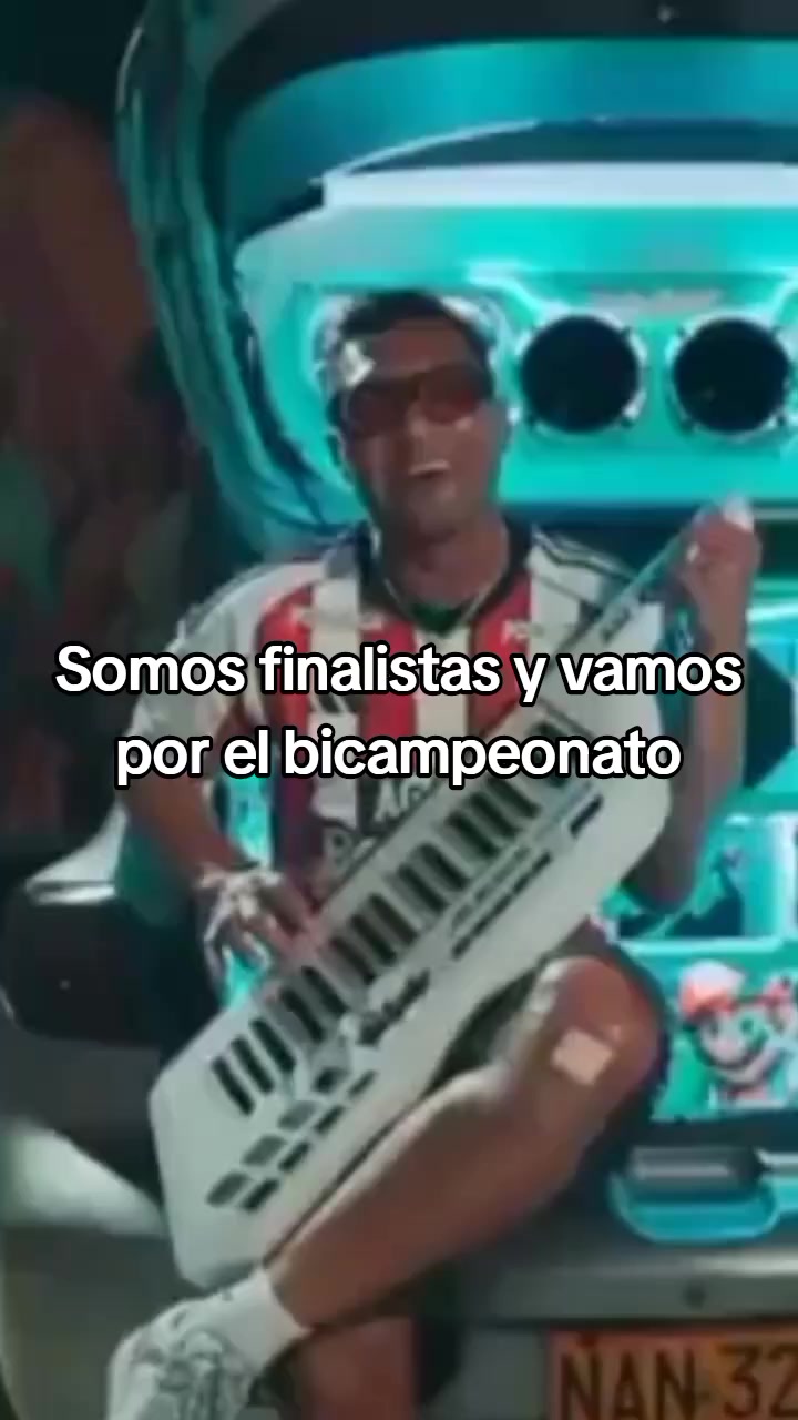 @𝔅.