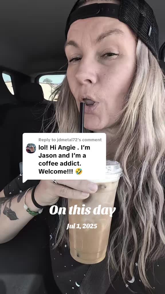 @Angie☮️
