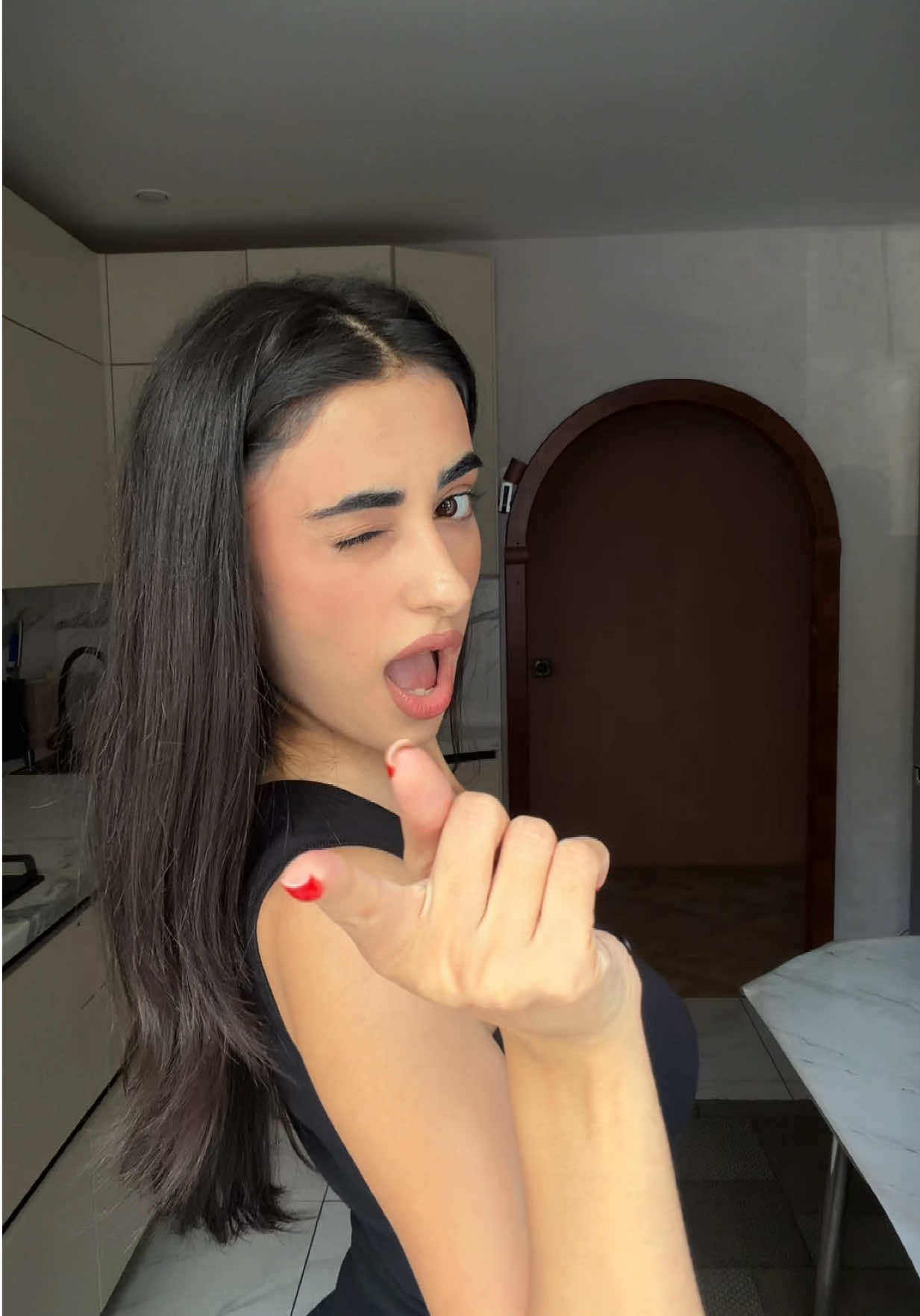 @mikalenno