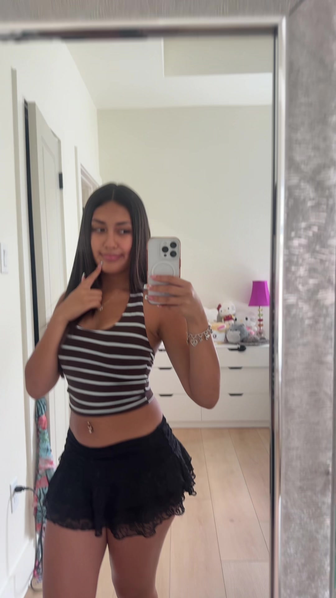 @⊱✿⊰