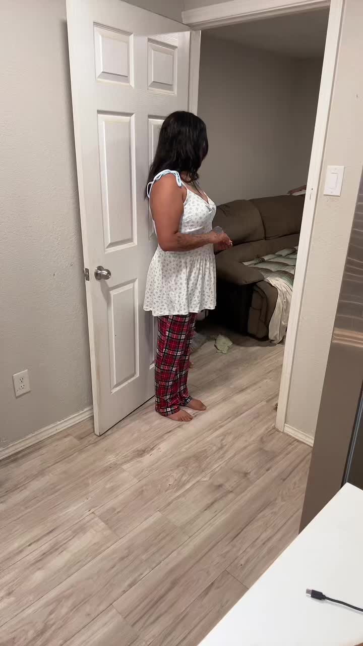 @lalalopez