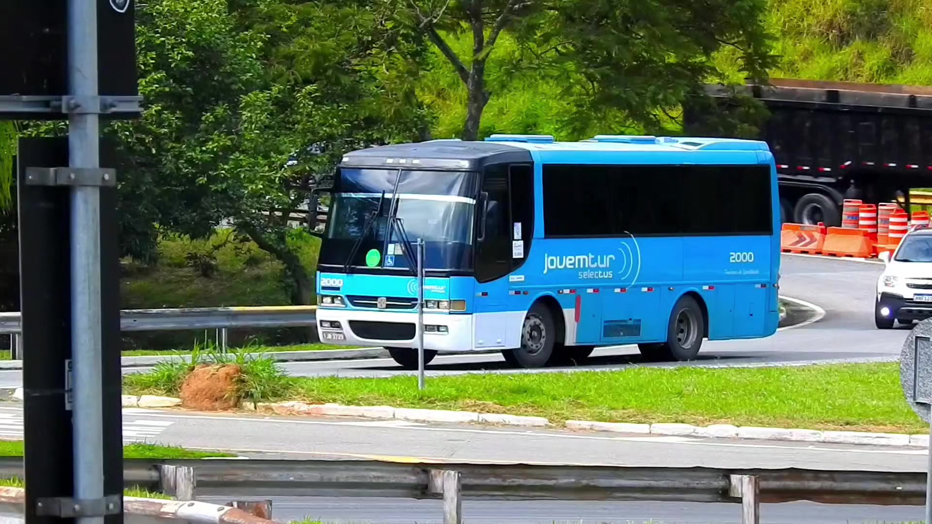 @ᴇᴅɪʟꜱᴏɴ ᴠɪᴅᴇᴏ ʙᴜꜱ🚍