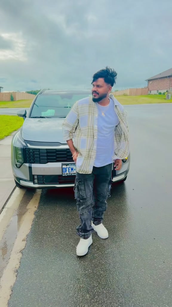 @кαятнιк 🇨🇦ѕєєиυ σffι¢ιαℓ 👑