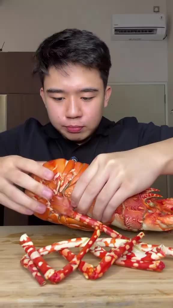 @n.