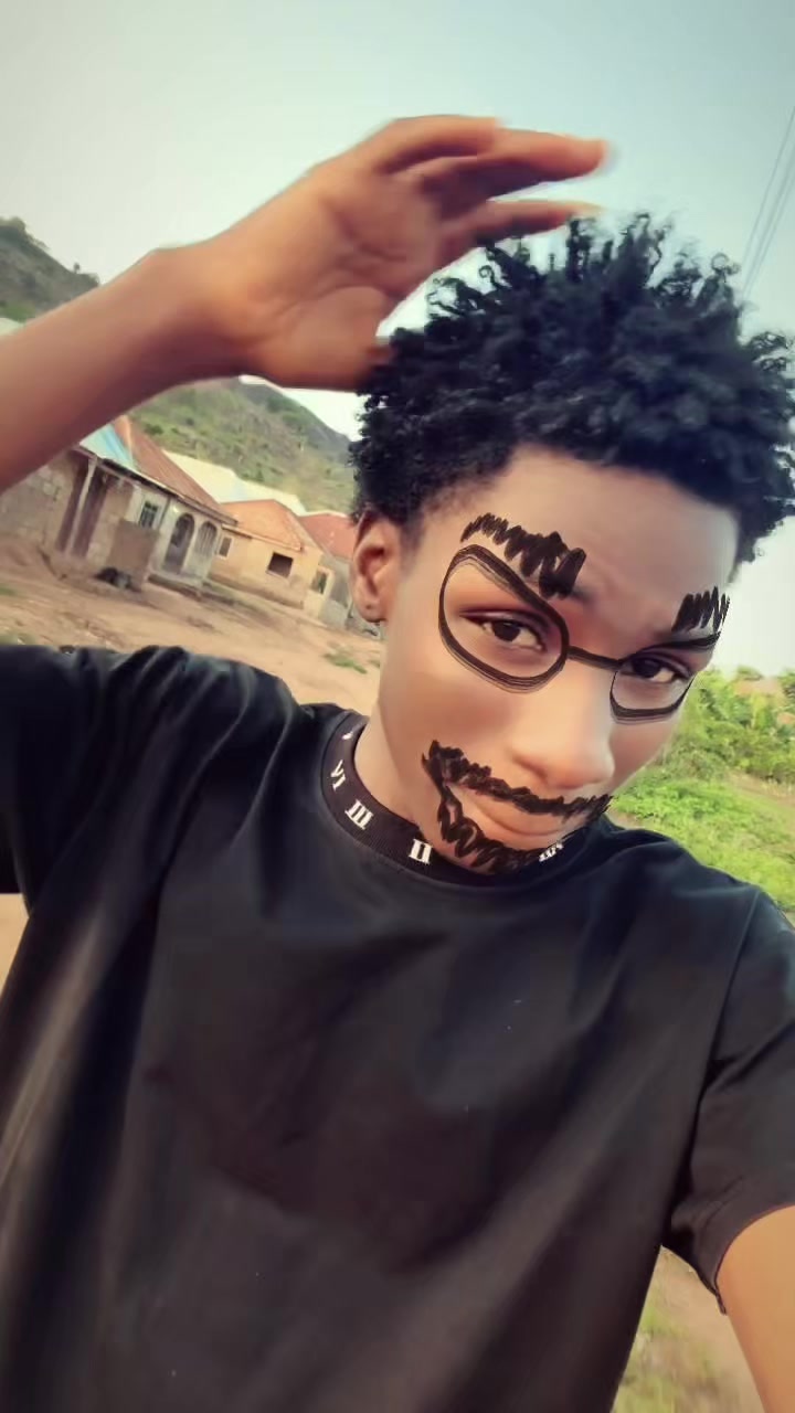 @MrGhana boy ❤️🙂&zwj;&harr;️🪽