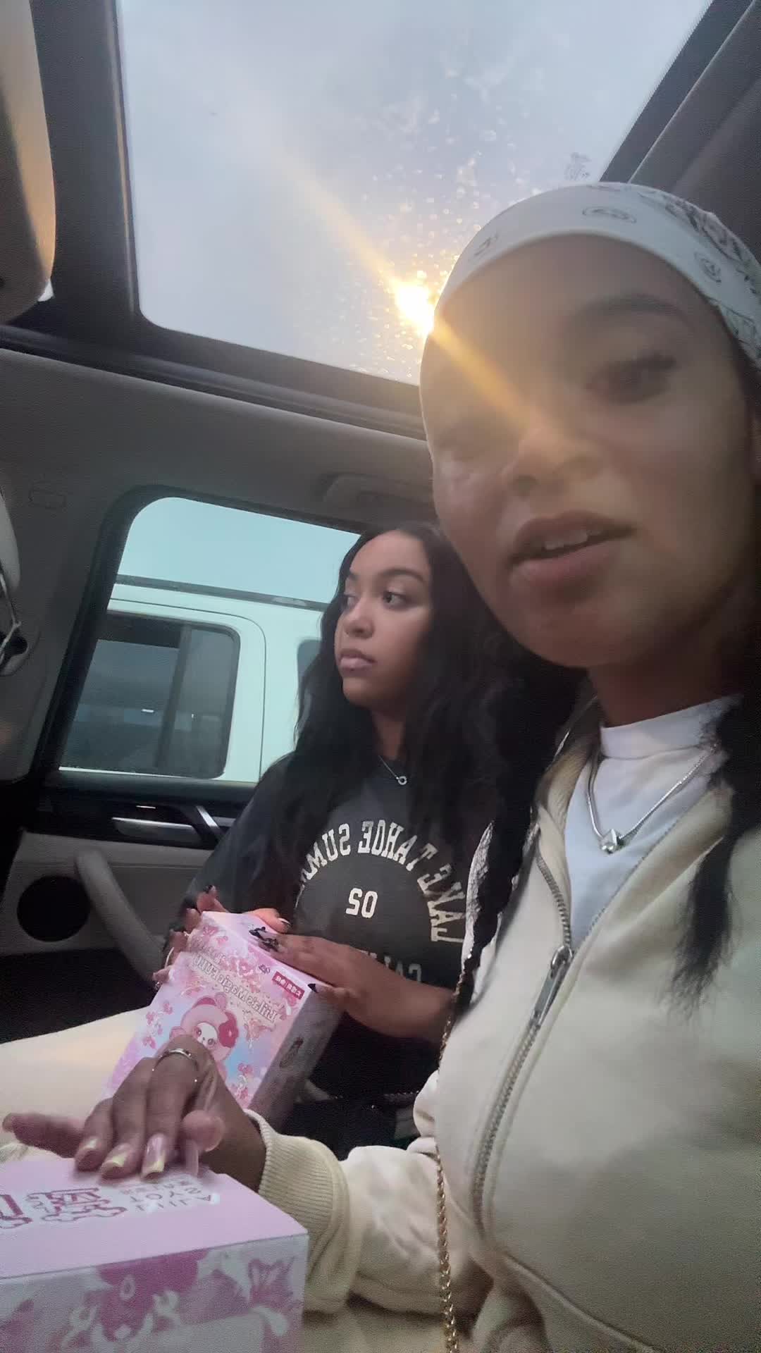 @amya_victoria