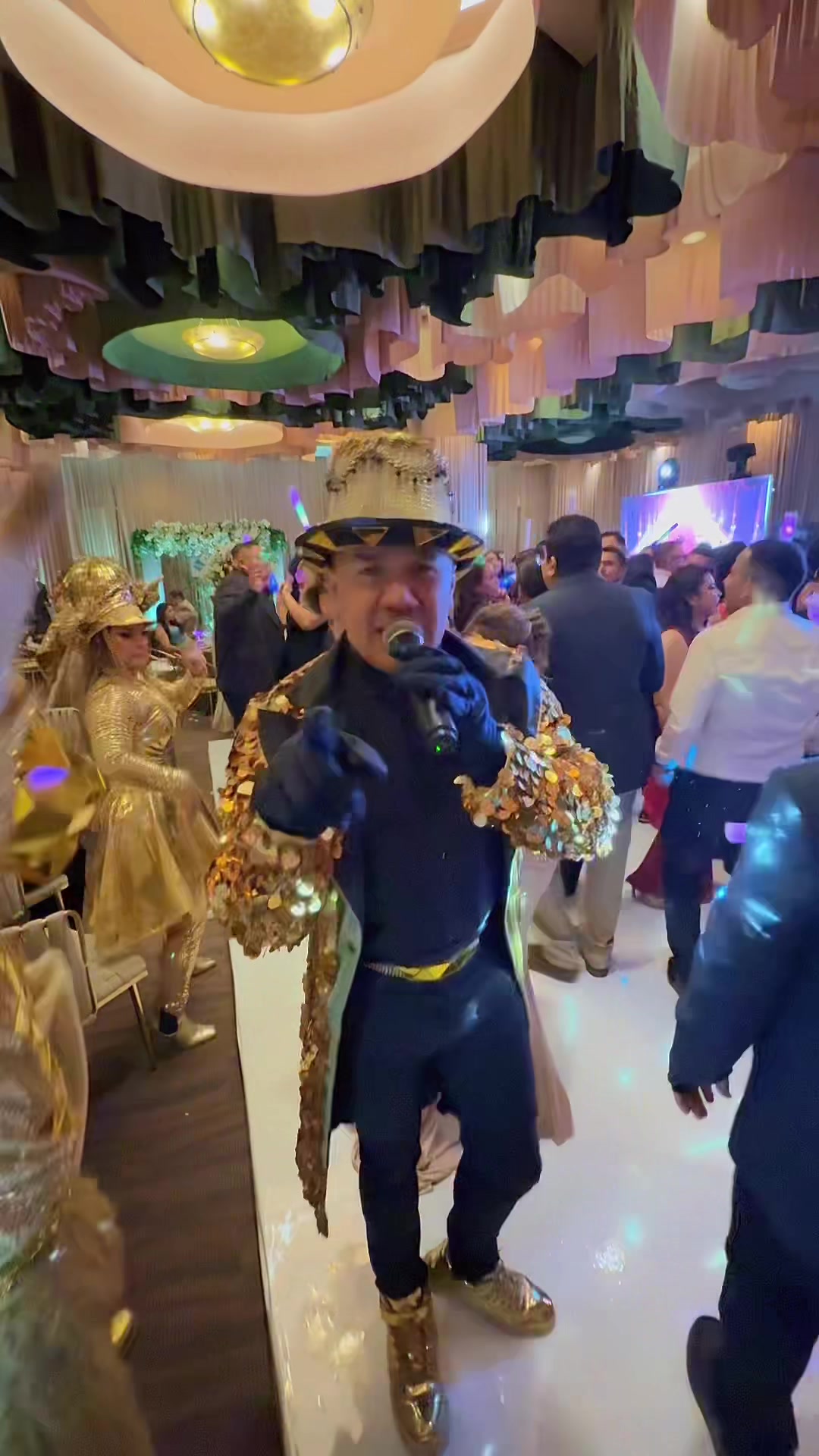 @🕺🏻Henry Ur&iacute;as 🇸🇻