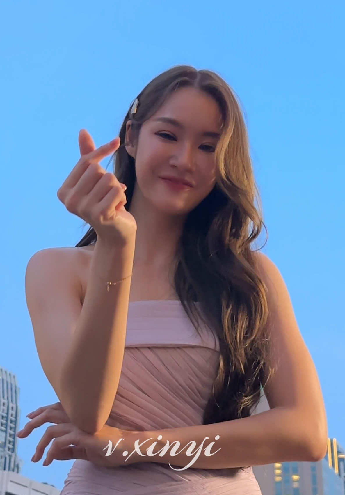 @v.xinyi