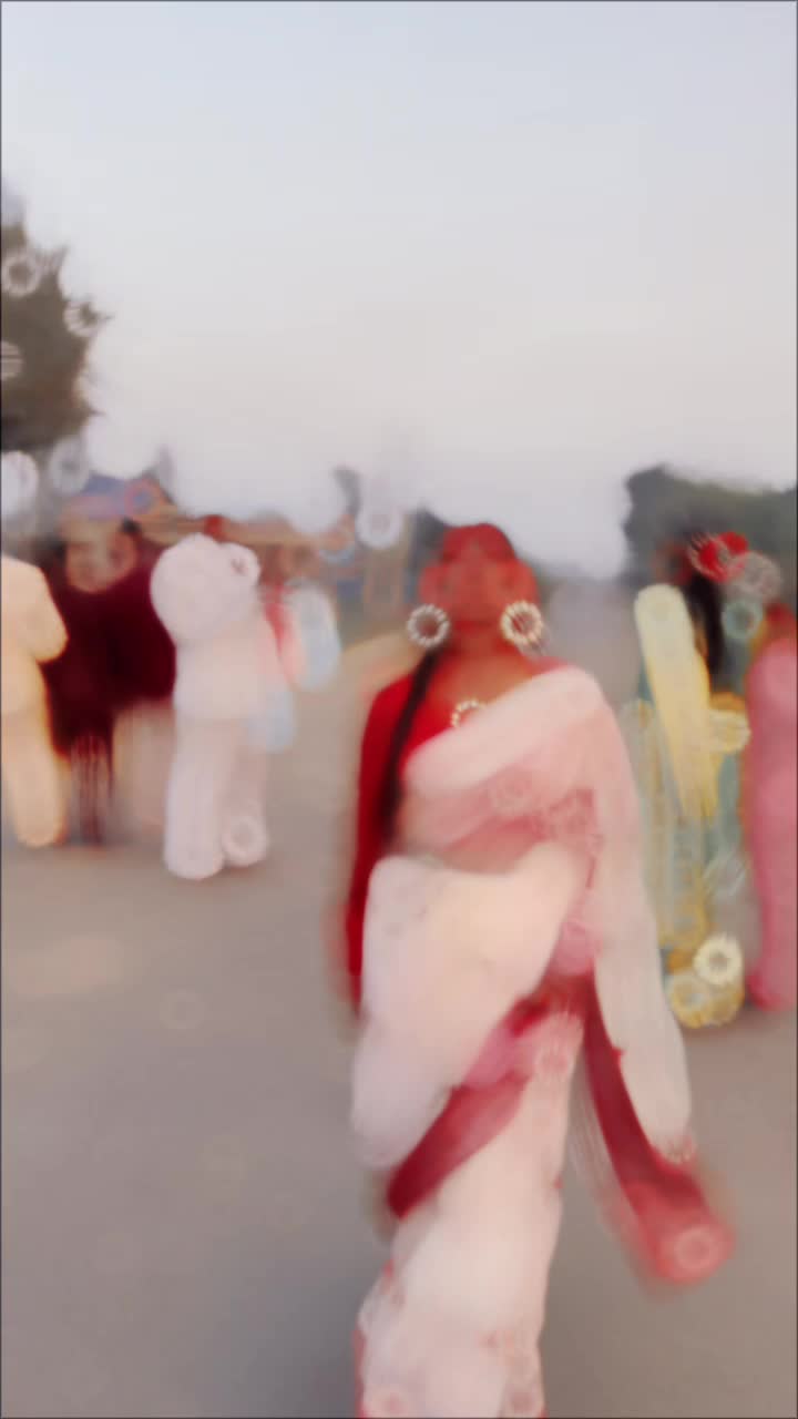 @🐼🦋Aakriti...😊😫🖤