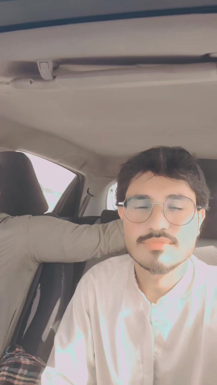@𝑙𝑎𝑑𝑙𝑎ℎ بلوچ💕