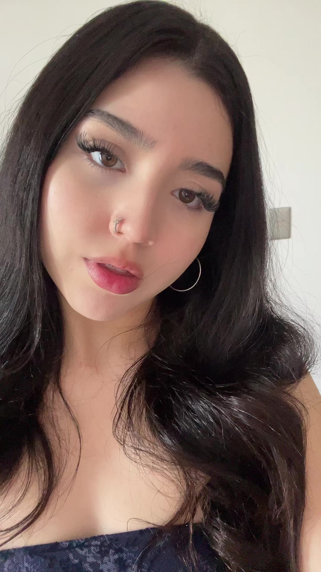 @𝐴𝑙𝑒𝑥𝑎𝑛𝑑𝑟𝑎