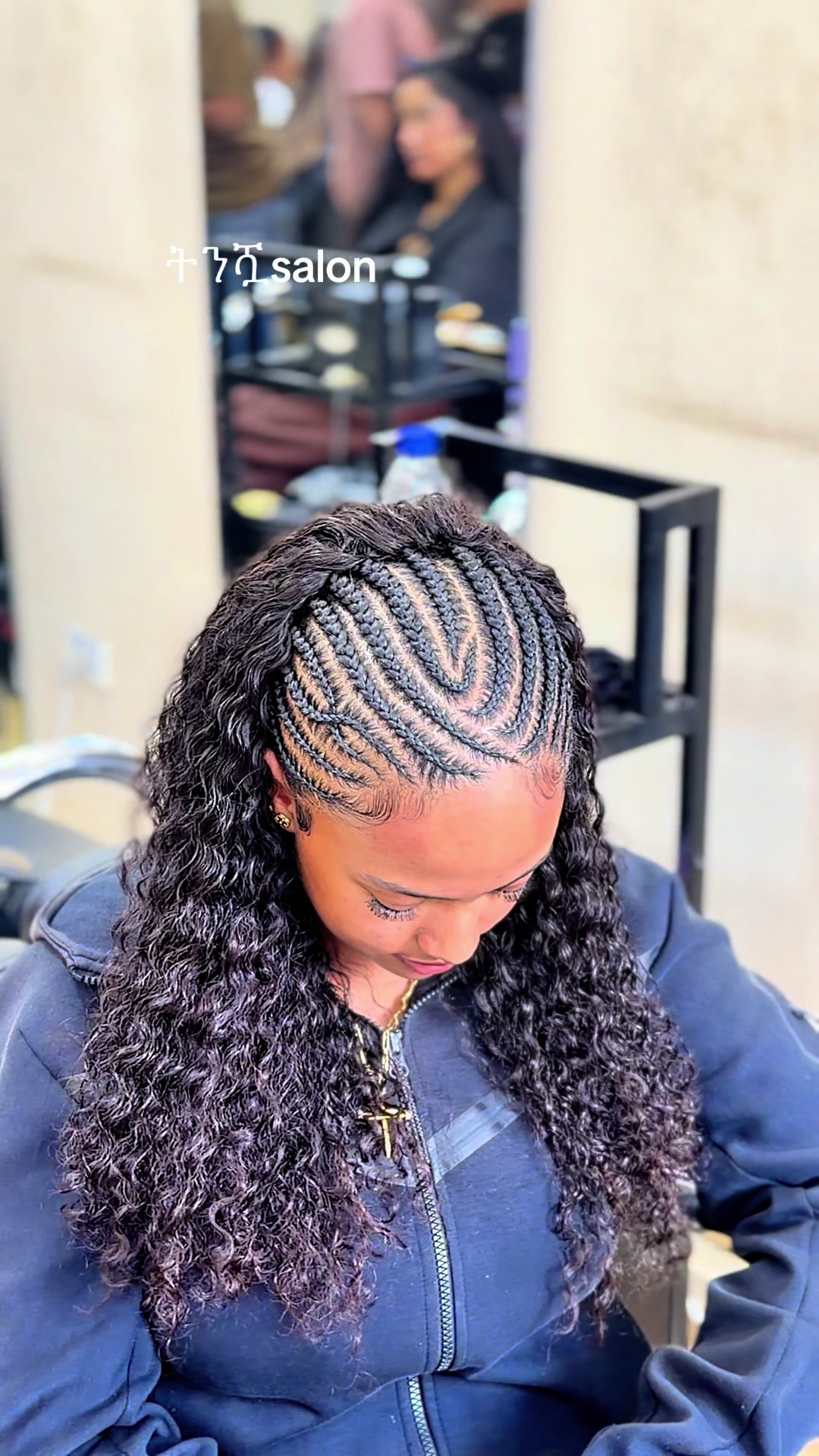 @Tommysimple-make up ትንሿ salon
