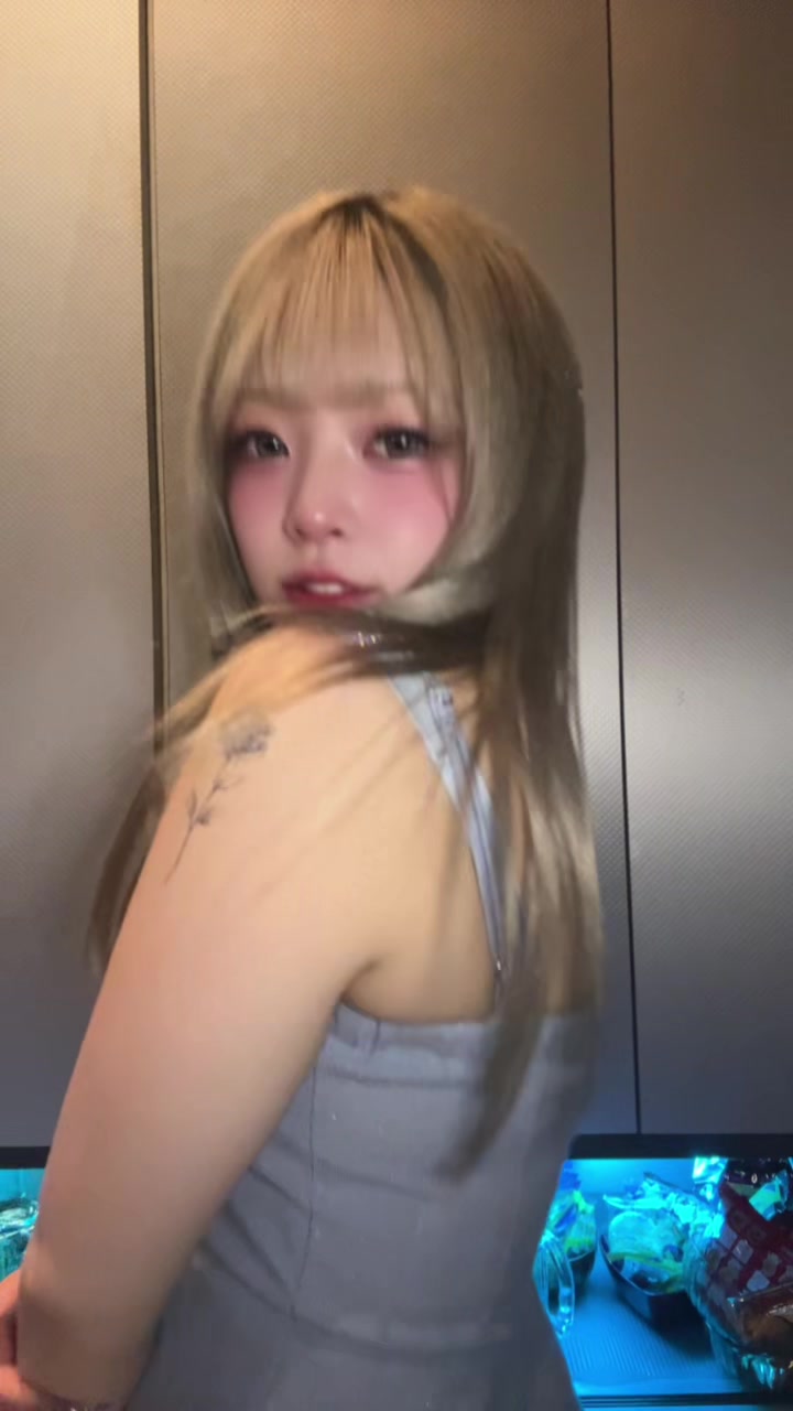 @Hina