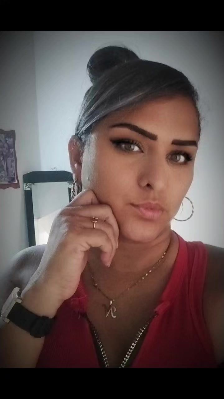 @Naiyiber🖤