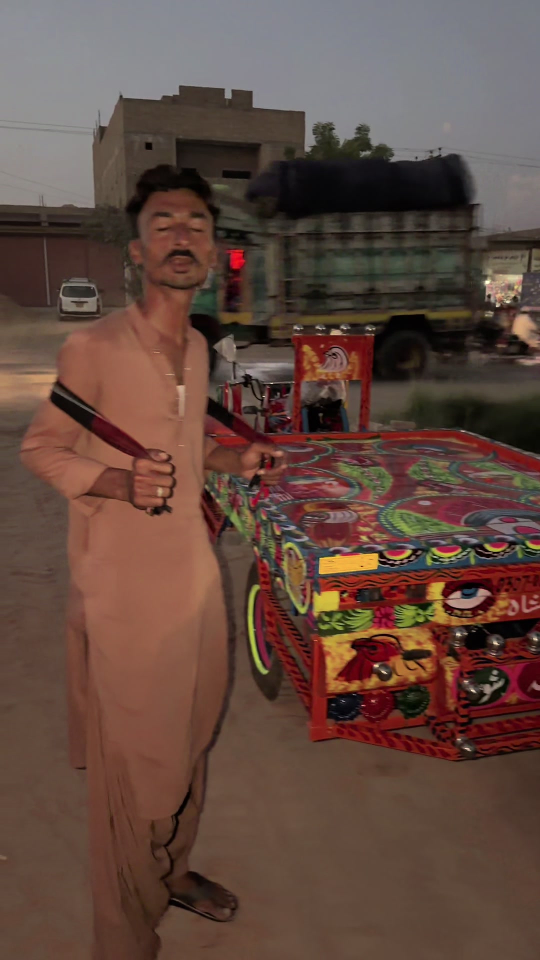 @تاج یونائیٹڈ شوروم نوابشاہ