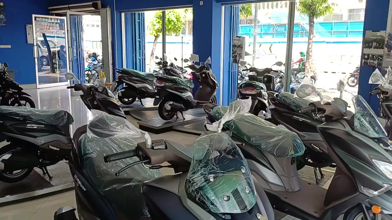 @suzuki hayam wuruk
