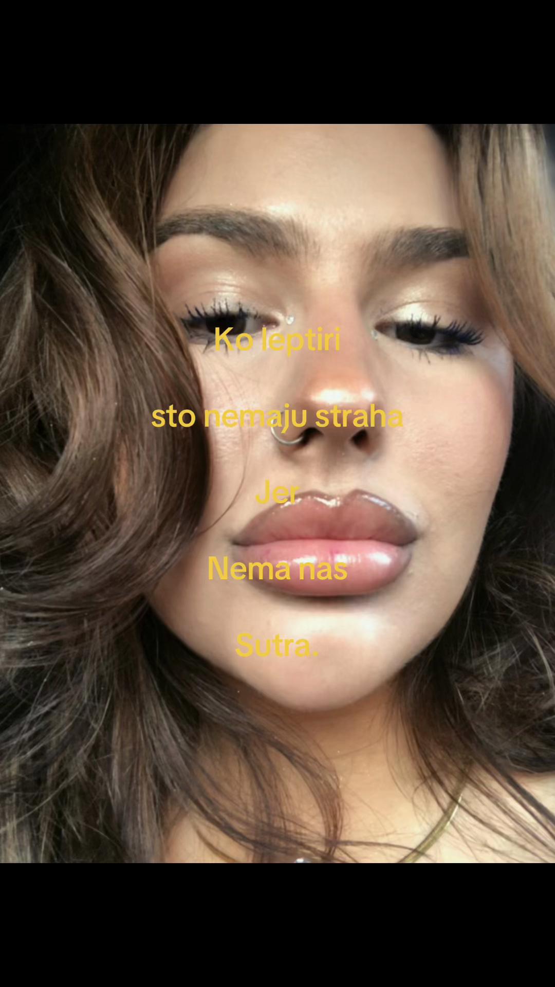 @🪩