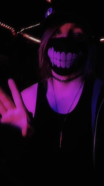 @☆ E҉C҉H҉O҉ ⛧ 🇨🇦