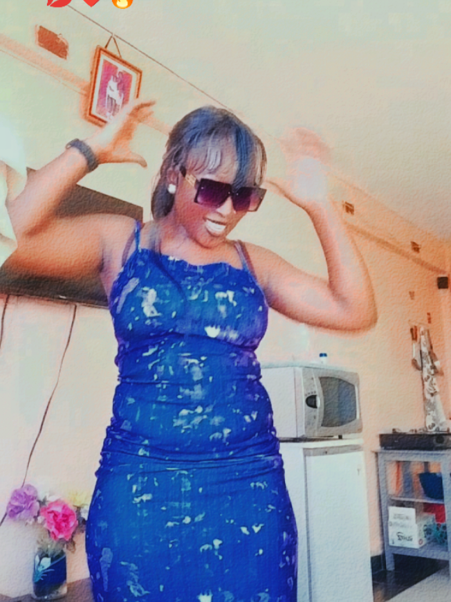 @Rollet.queen🇬🇧 🇰🇪
